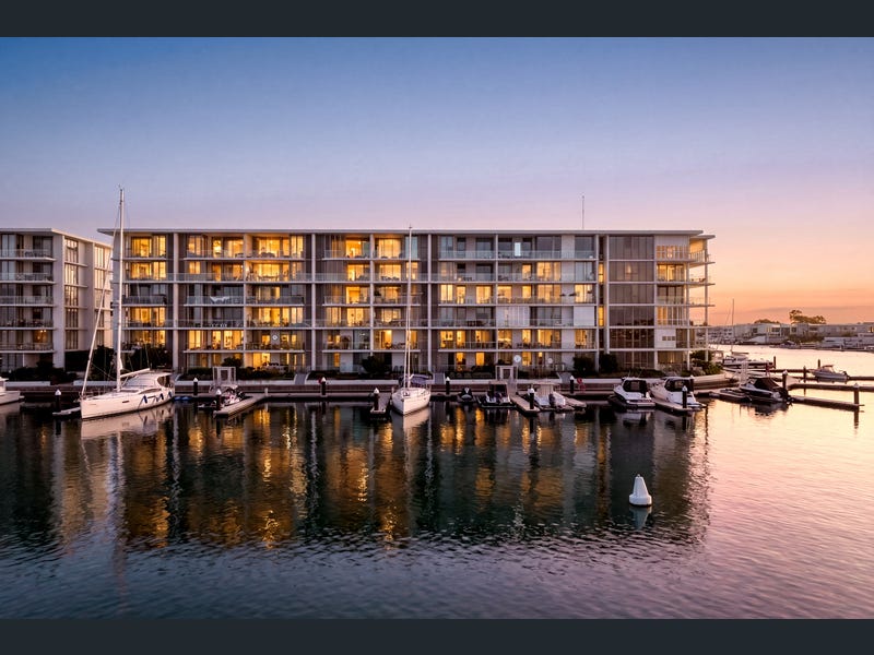 602/15 Aqua Street, Newport