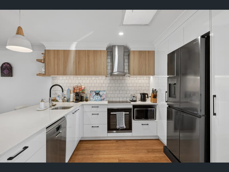 18/32 Kate Street, Carina
