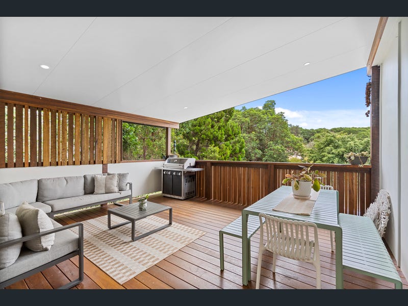 52 Samarinda Way, Point Lookout