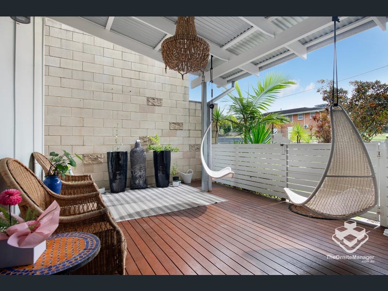 16 Walter Street, Labrador