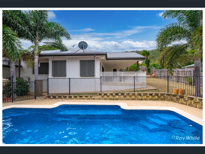 4 Riverwood Grove, Norman Gardens