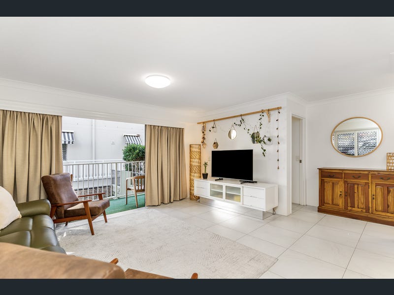 1/7 Eden Avenue, Rainbow Bay