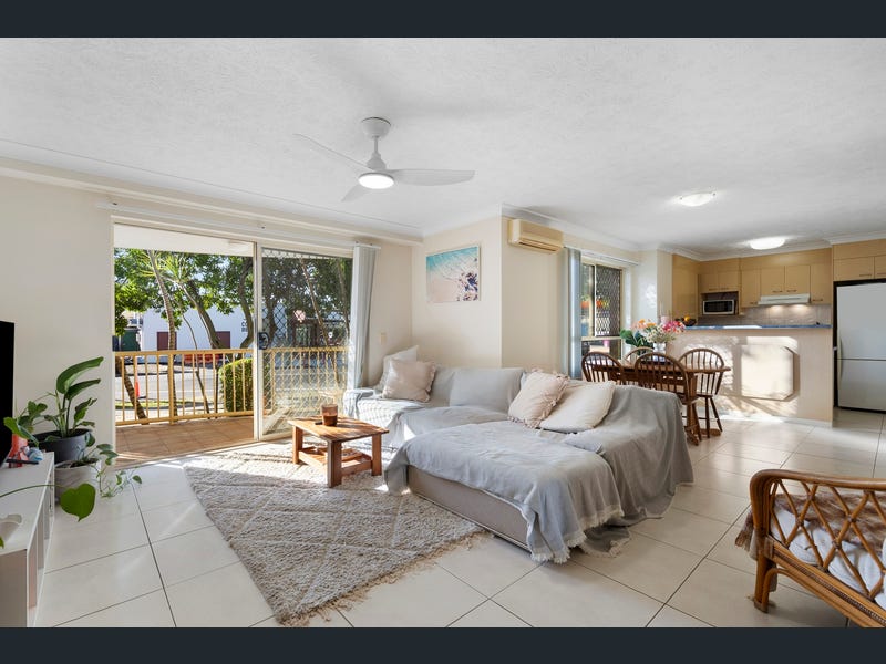 3/4 Mountain View Avenue, Miami