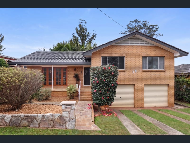 19 Hunter Street, Centenary Heights