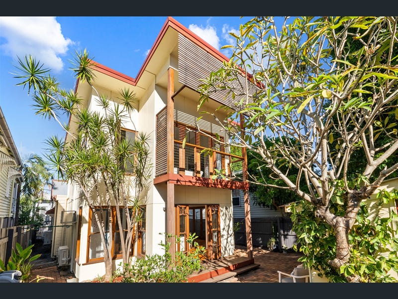11 Flower Street, Woolloongabba