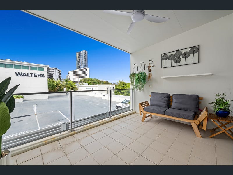 8/6-8 Miami Key, Broadbeach Waters