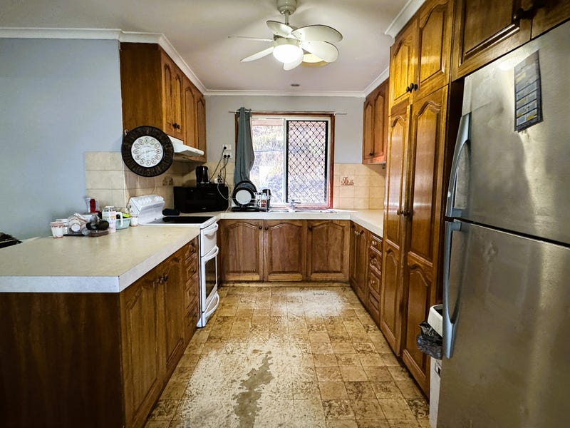 29 Linora Drive, Gowrie Mountain