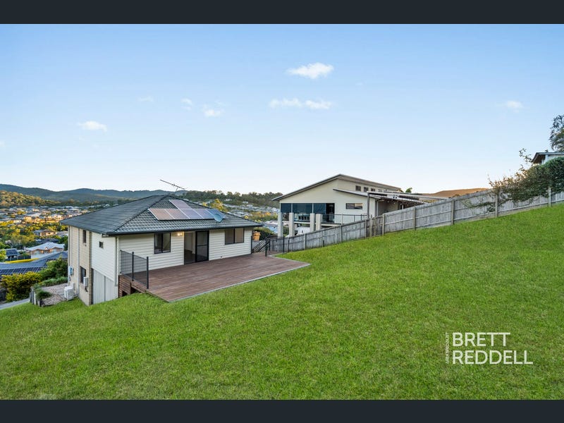 8 McGrath Court, Ormeau Hills
