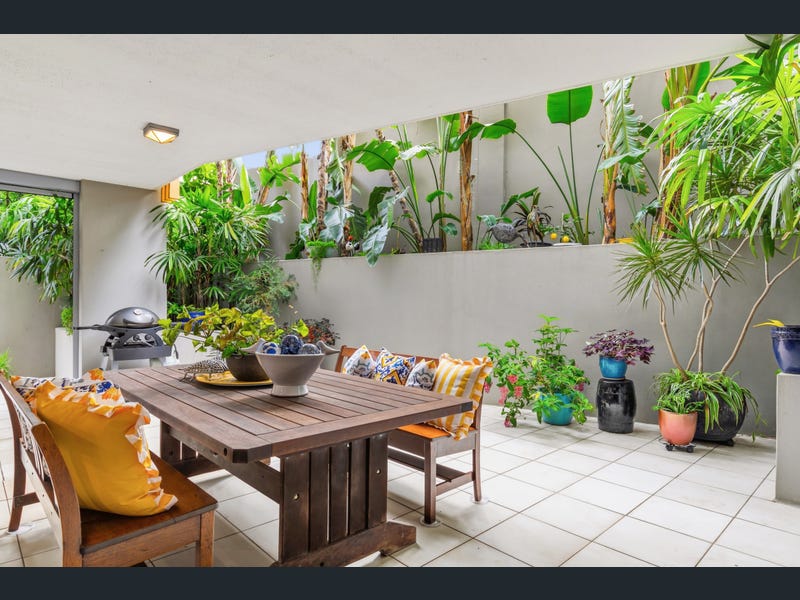 3/133 Dornoch Terrace, Highgate Hill