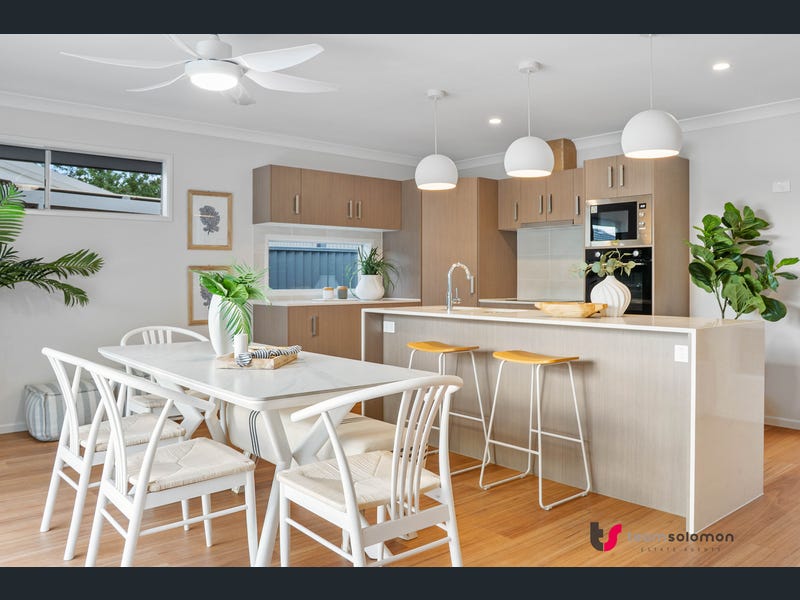 22a Arbour Way, Regents Park