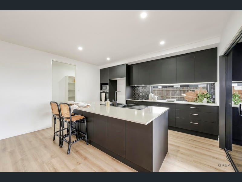 33 Belle Eden Drive, Ashfield