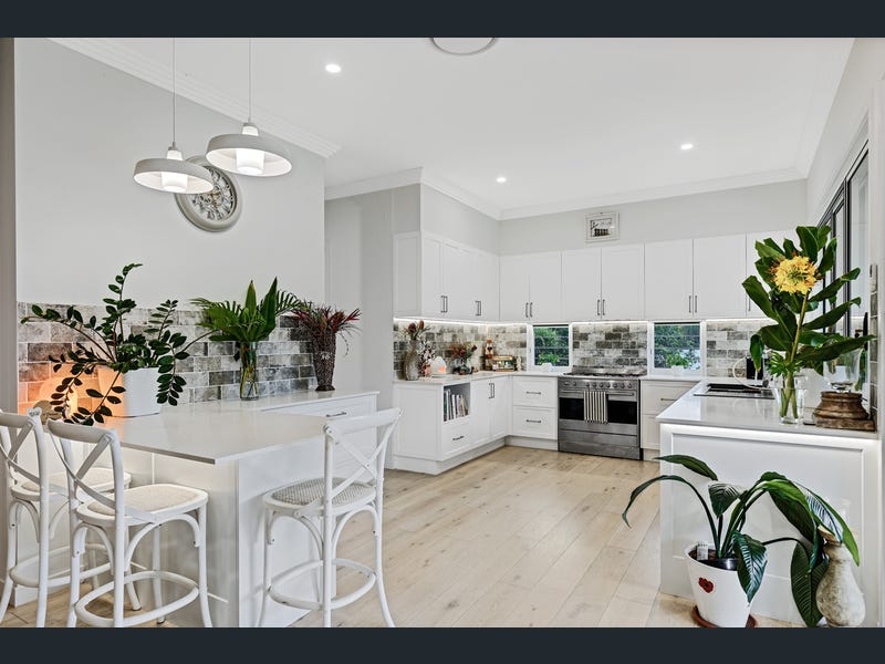 6 Hoffman Cl, Montville