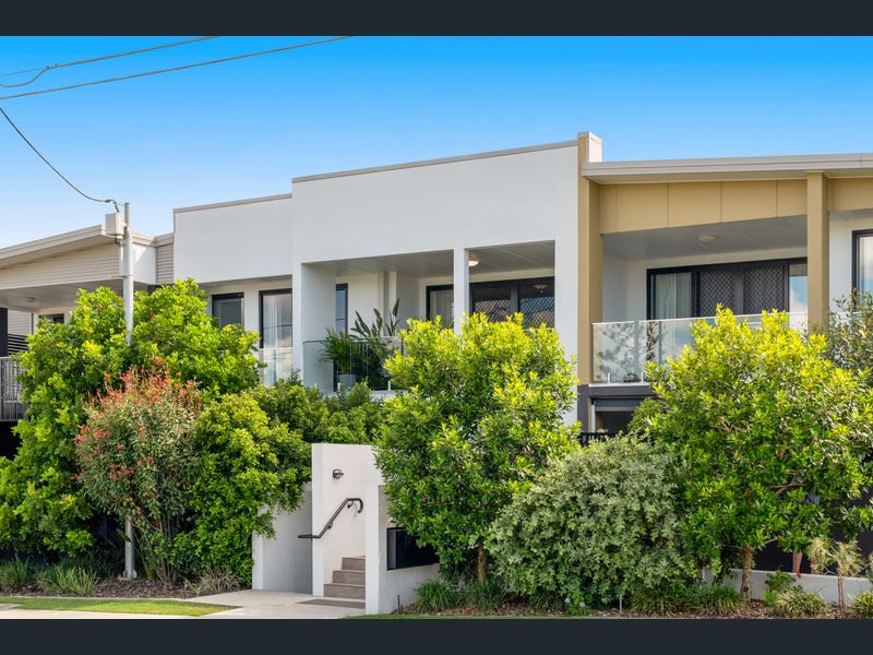 7/100 Dickenson Street, Carina
