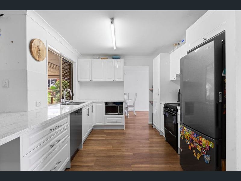 18 Stratford Drive, Wyreema