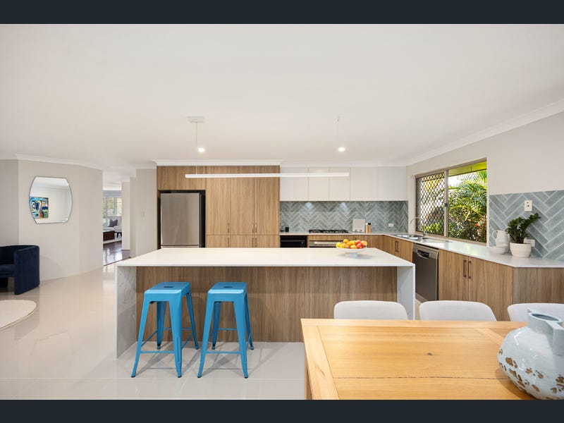 1 Gibson Place, Brookfield