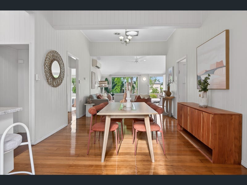104 Tenth Avenue, Railway Estate
