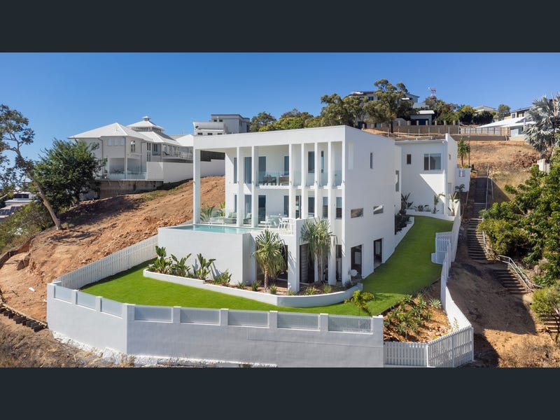 12 The Point, Castle Hill
