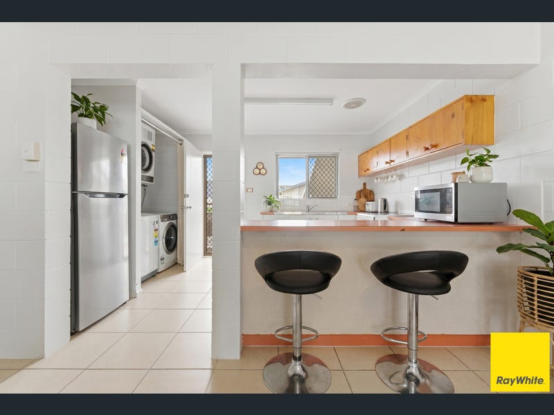 20/64 Pease Street, Manoora
