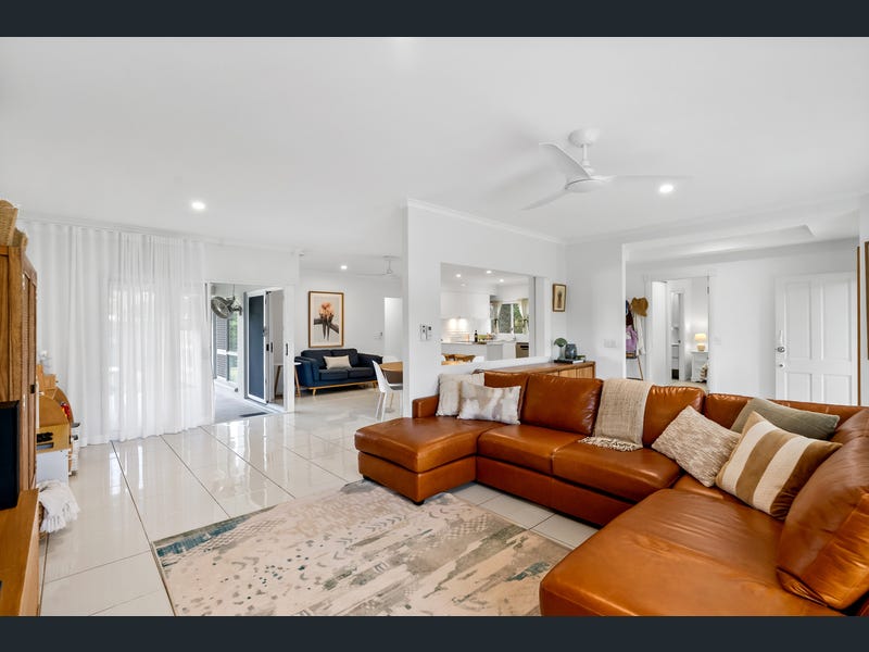 37 Summer Hill Drive, Mooroobool