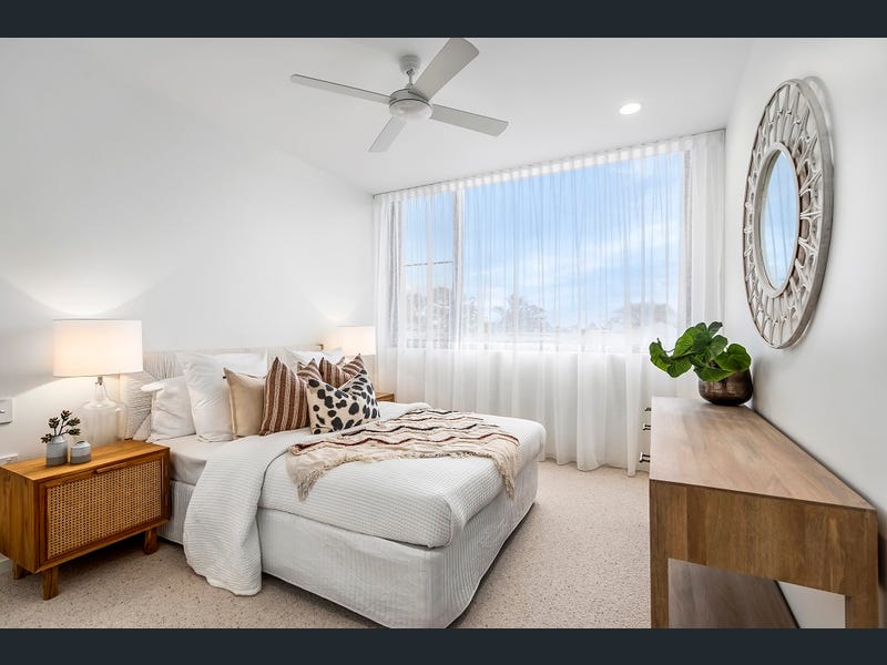 227/61 Hillcrest Parade, Miami