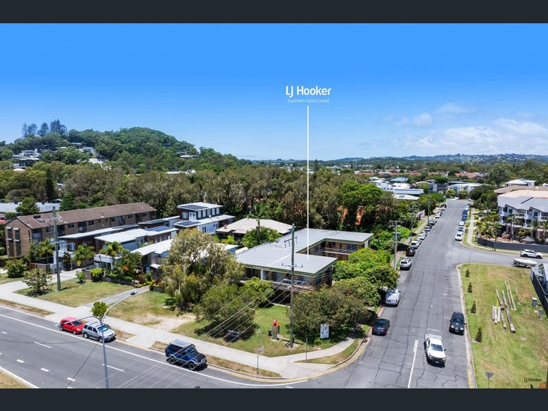 3/34 Coolangatta Road