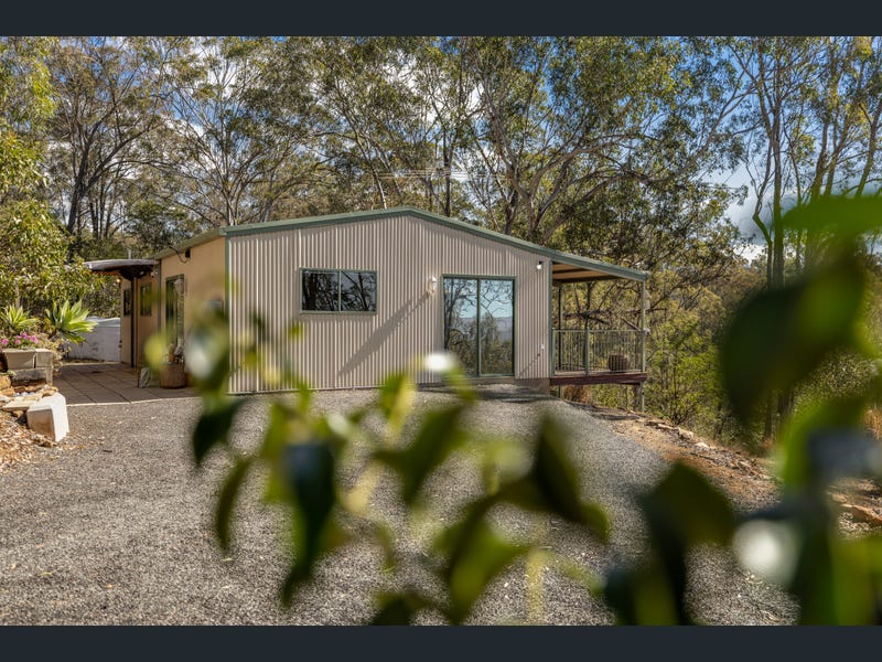 40 Berghofer Drive, Withcott