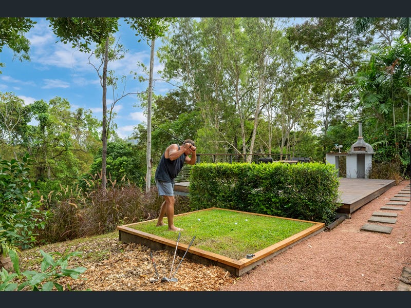 7 River Court, Alice River