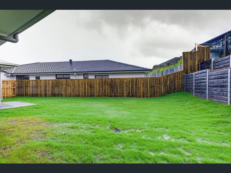 71 Challenger Way, Coomera