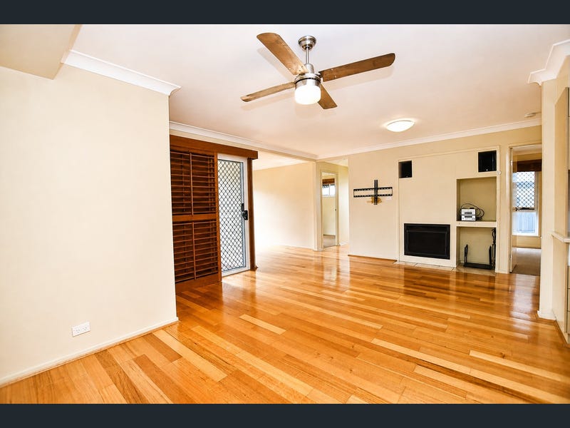 20 Grand Canyon Drive, Springfield Lakes