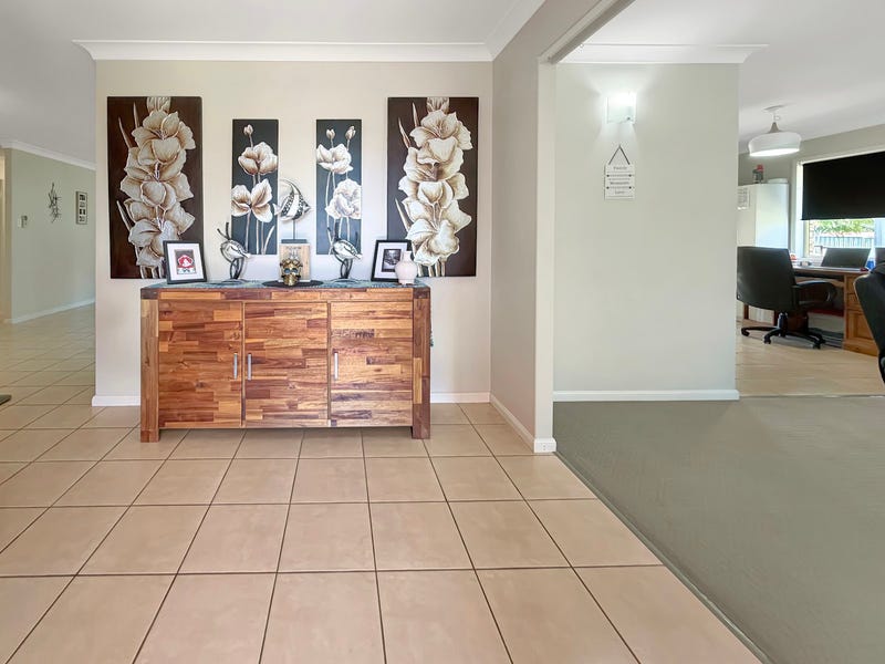 11 Macaulay Drive, Booie
