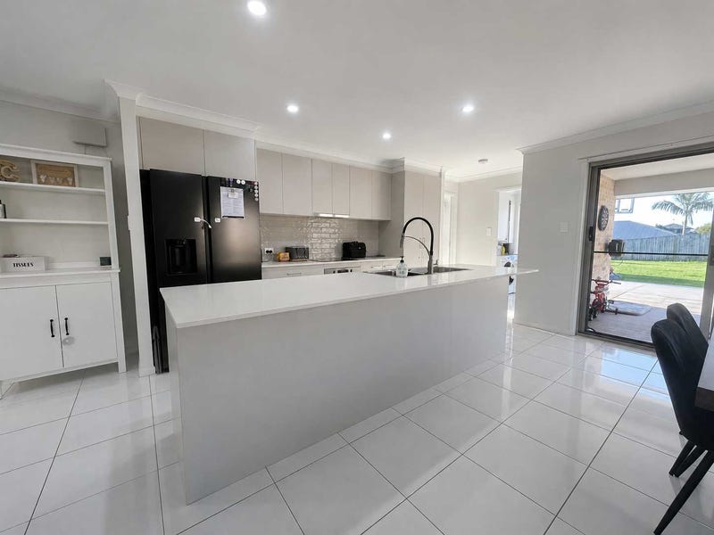 19 Ministerial Court, Jones Hill