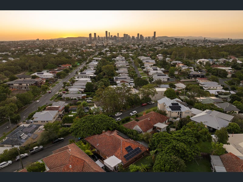 11 Paramount Terrace, Seven Hills