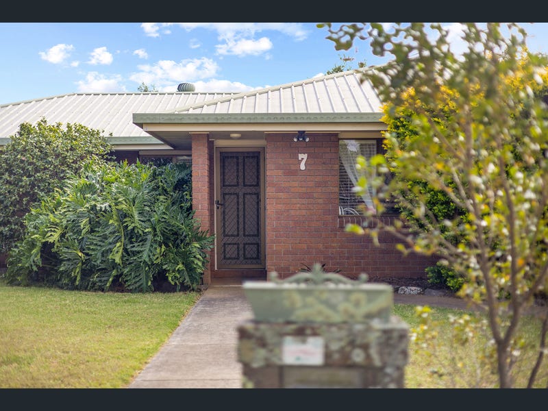 7 Barooga Court, Wilsonton Heights