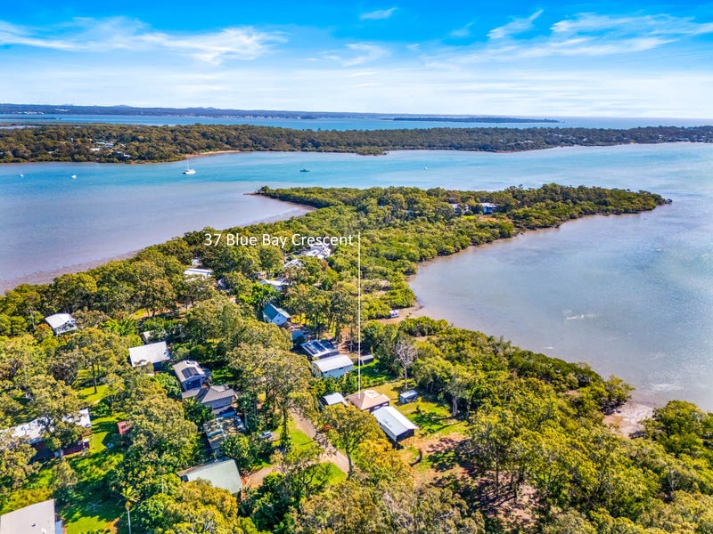 37 Blue Bay Crescent, Macleay Island