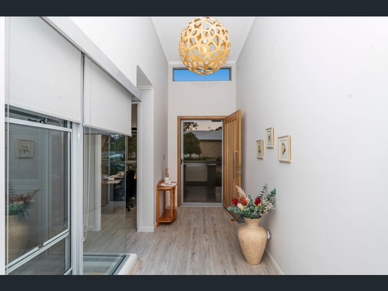 13 Eden Park Drive, Jensen