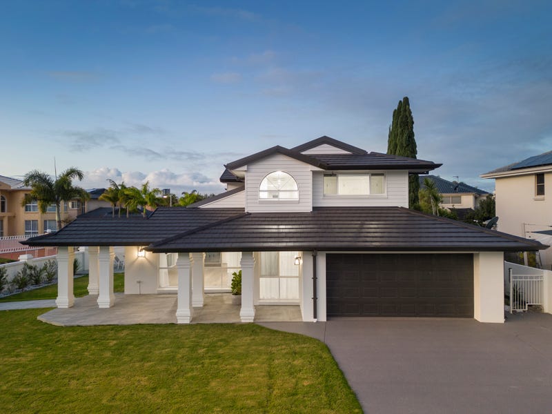 1 Montego Court, Mermaid Waters