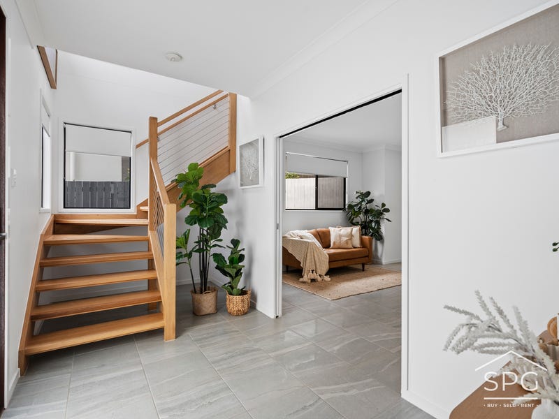 35 Highland Crescent, Belmont