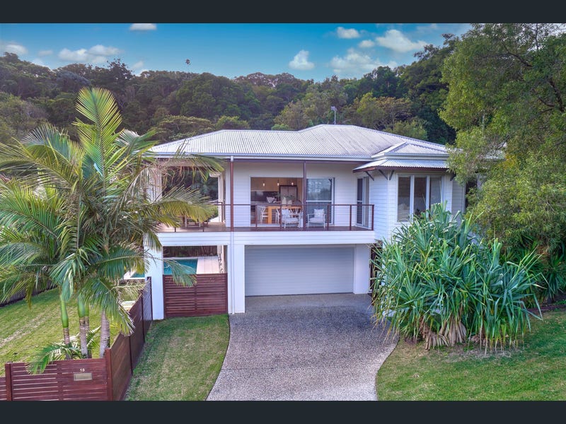 15 Shanagolden Court, Yaroomba