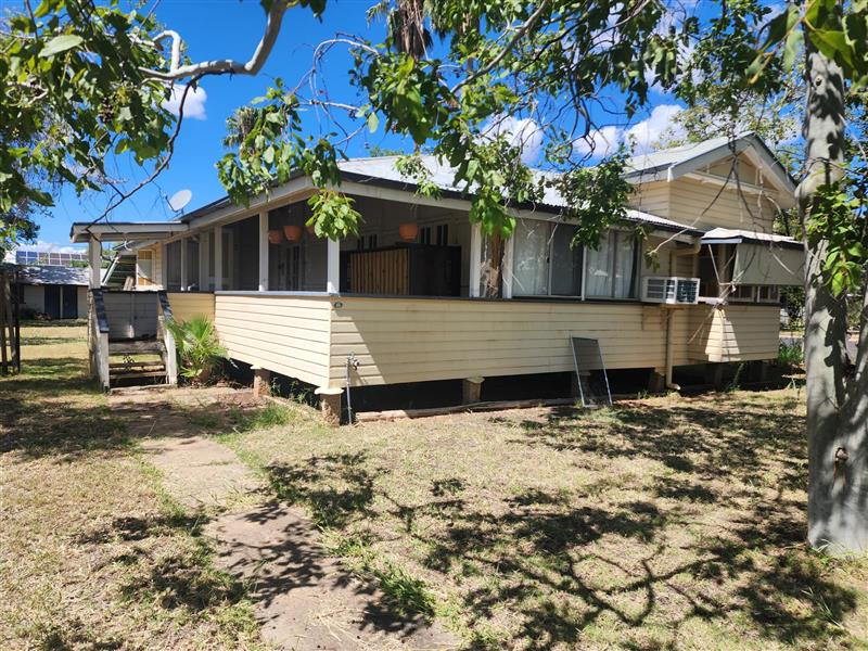 46 Galatea St, Charleville