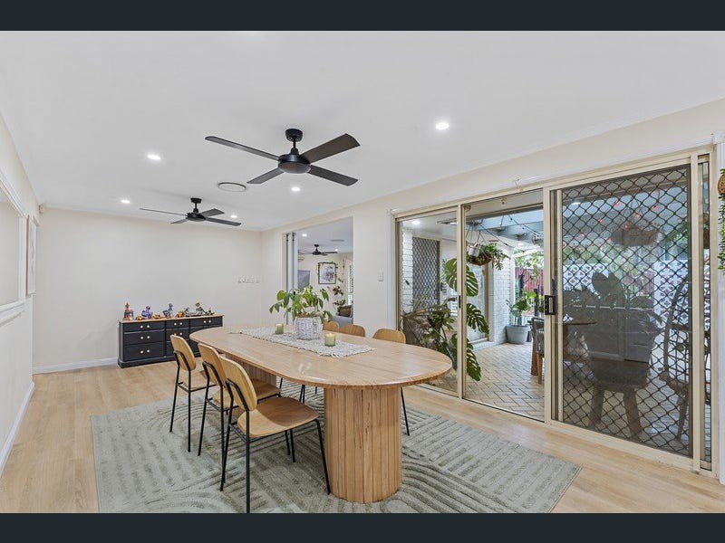 3 Azure Crescent, Griffin
