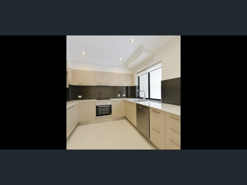 3/255 Wynnum Road, Norman Park