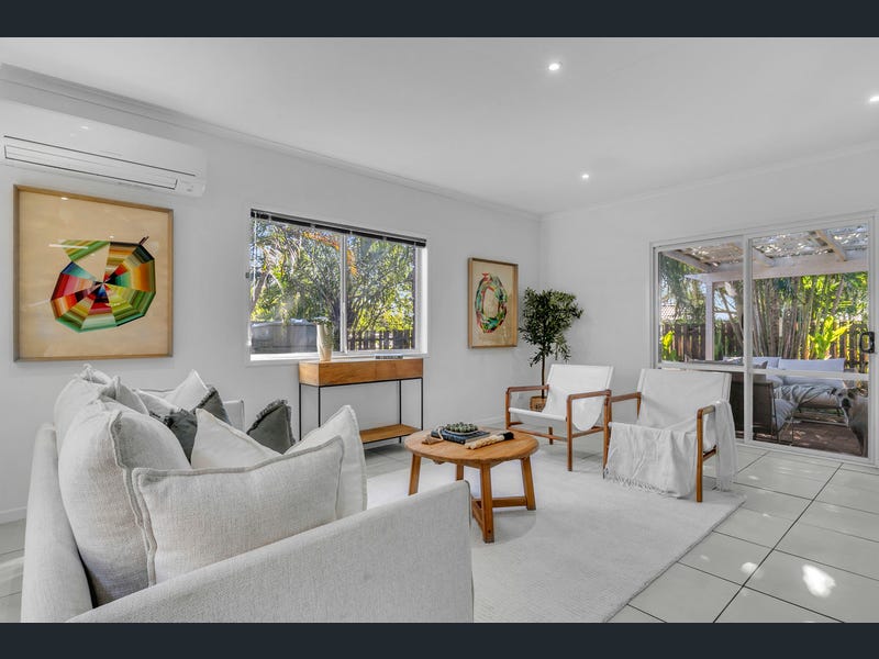 23 Athos Street, Riverhills