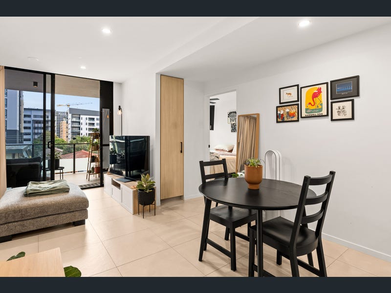 402/8 Zillah Street, Stones Corner
