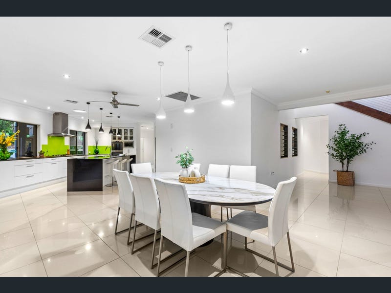 74 Lachlan Crescent, Beerwah