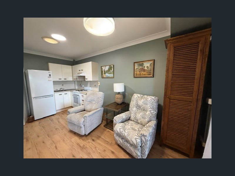 13/15 Carmichael Court, Wynnum West