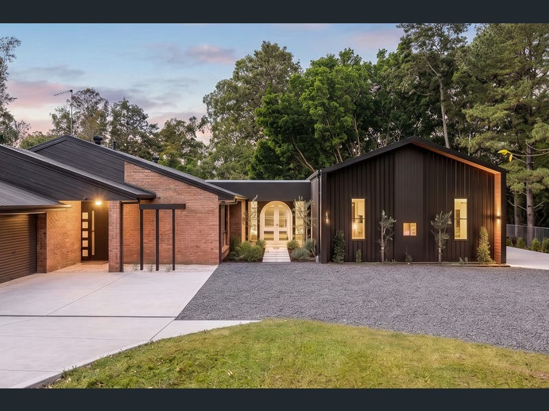 12 Weston Drive, Bunya