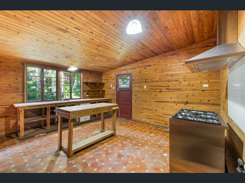 143 Dales Road, Chevallum