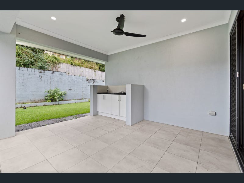 15 Enclave Bend, Earlville