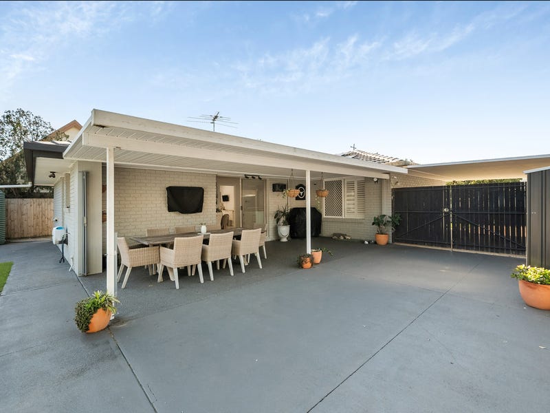 6 West Avenue, Brighton