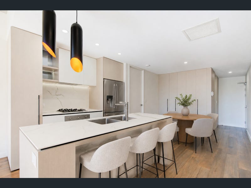 2/53 Erneton Street, Newmarket